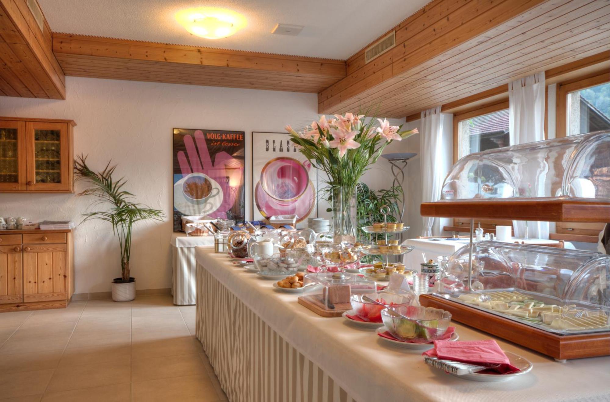 Hotel Brienzersee ริงเกนแบร์ก ภายนอก รูปภาพ